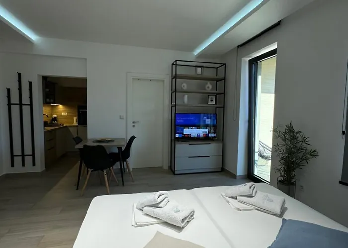 Dora Family Apartments Budva
